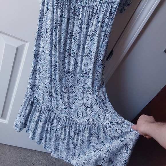 BeBop - NWT Off-the-Shoulder Midi Blue Floral Dress (Junior's) - Picture 5 of 12